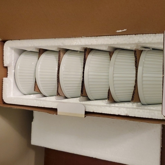 Bellemain Porcelain Ramekins NIB Set of 6 - Picture 4 of 6